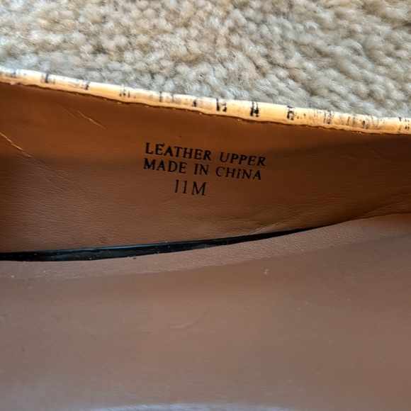 Ava and Aiden  Women's Textured Cream and Black Bow Flats Size 11 - Picture 5 of 6